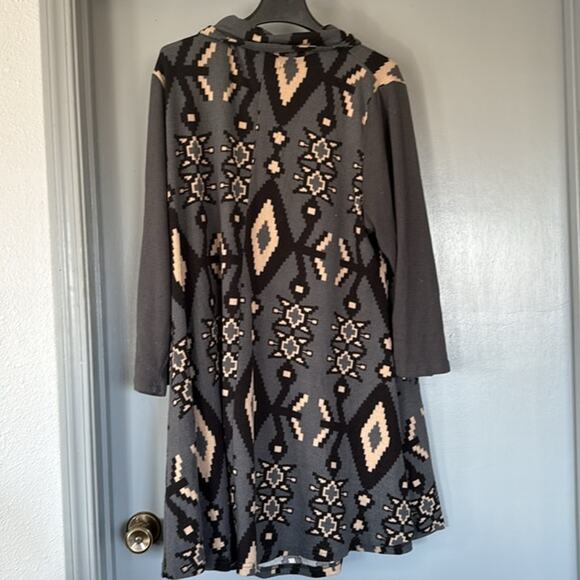 Ice Silk Women's Pullover Gray Aztec Sweater  Long Sleeves sz 3XL - Picture 2 of 6